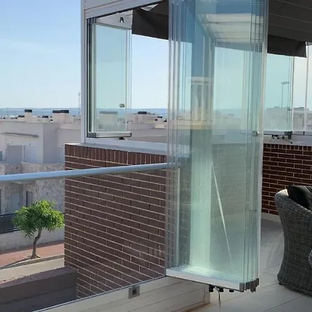 Apartment 3 Bedroom Duplex In